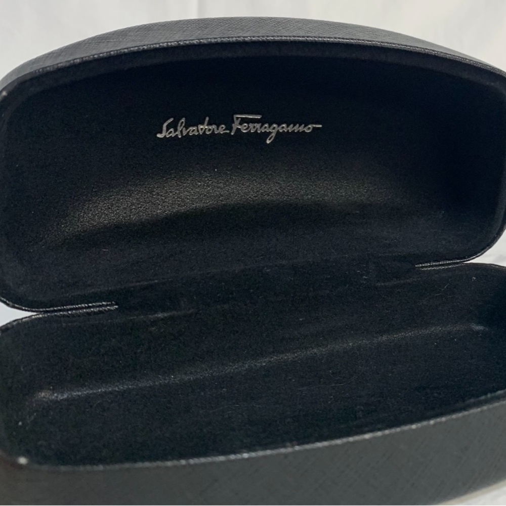 SOLD! Givenchy Sunglasses - Picture 7 of 7
